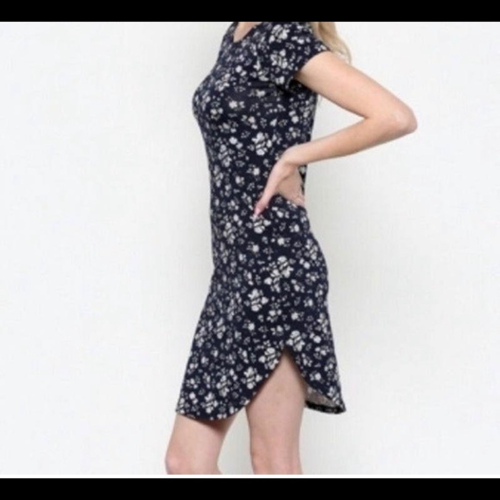 NWT Heart & Hips floral print dress